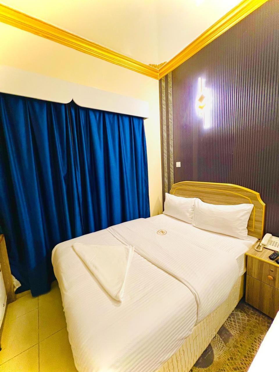 Galaxy Star Hotel Dubai Buitenkant foto