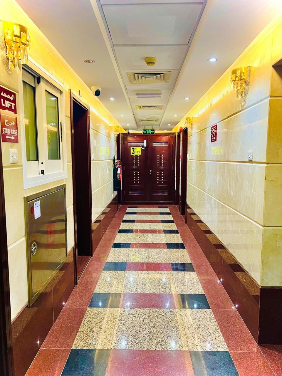 Galaxy Star Hotel Dubai Buitenkant foto