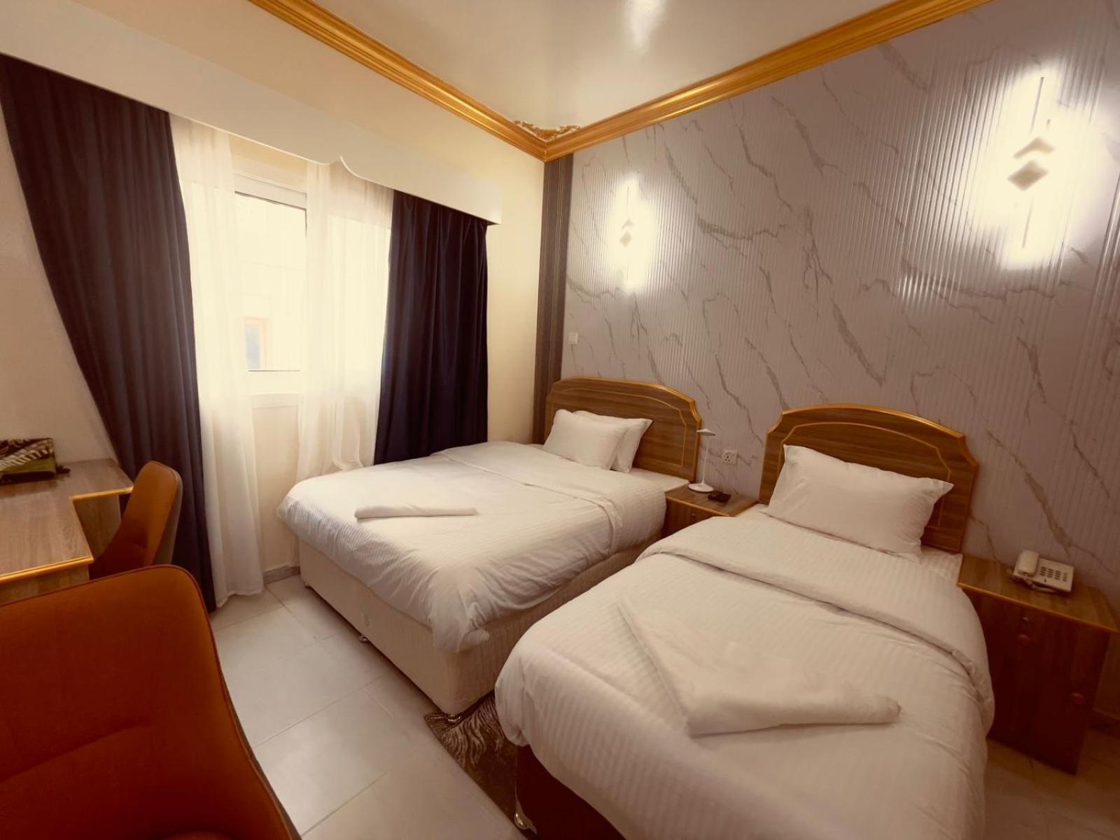 Galaxy Star Hotel Dubai Buitenkant foto
