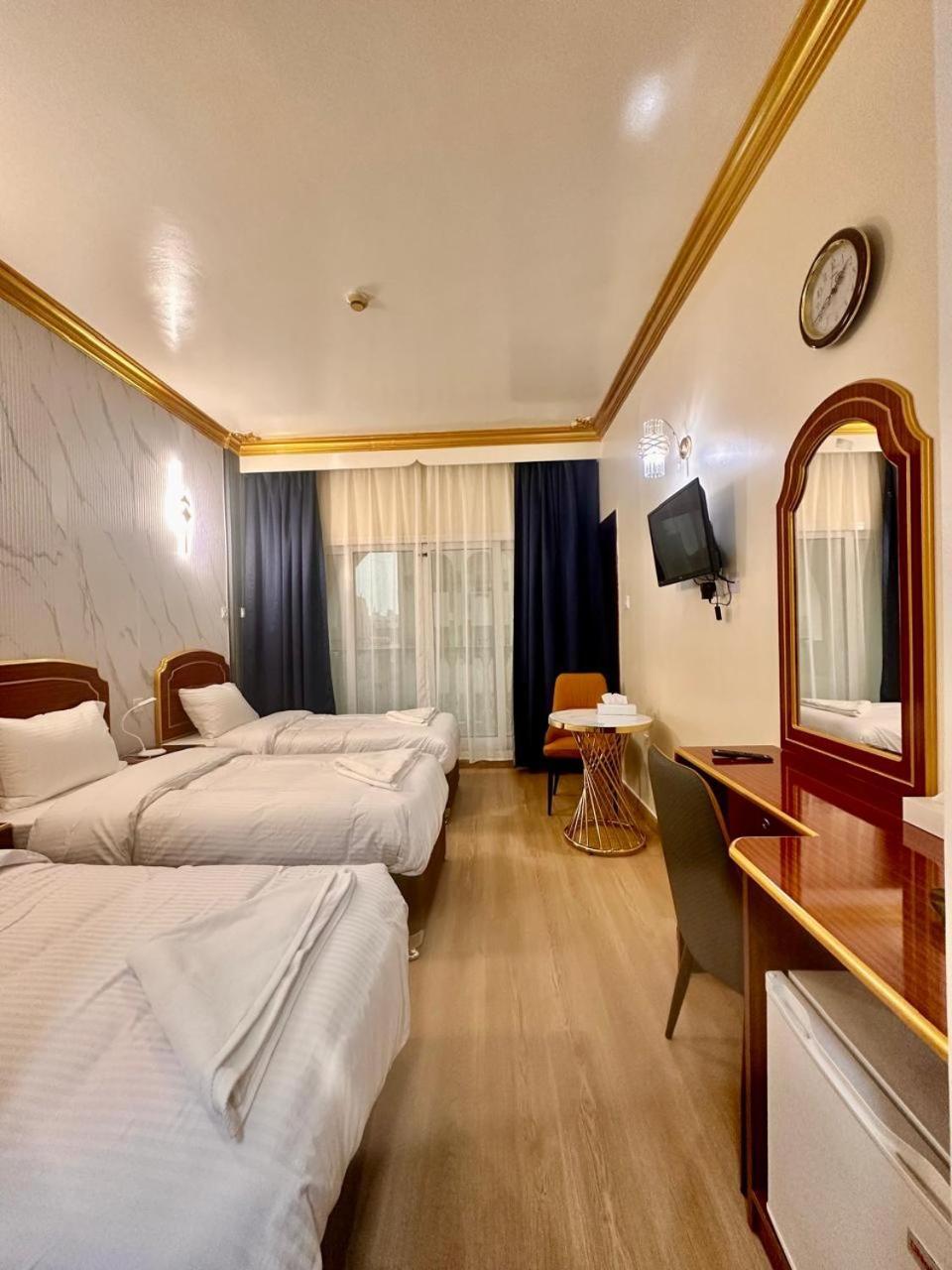 Galaxy Star Hotel Dubai Buitenkant foto