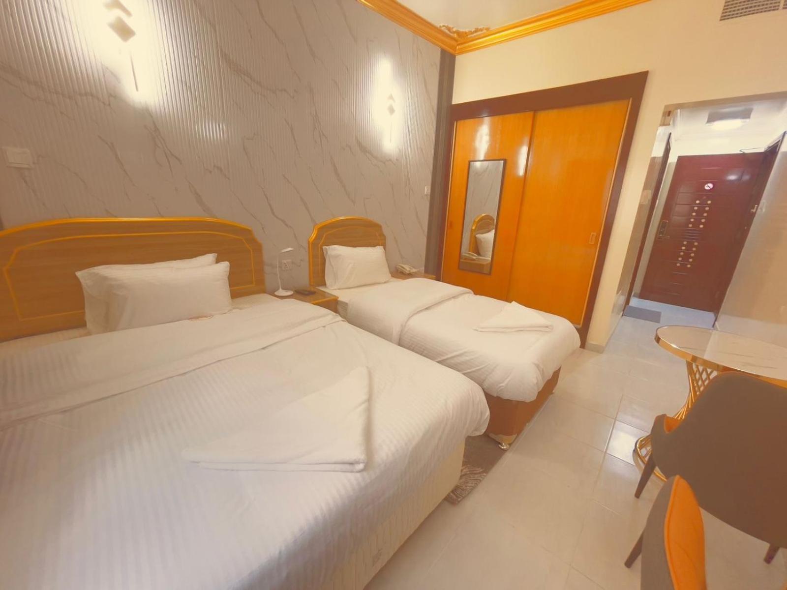Galaxy Star Hotel Dubai Buitenkant foto